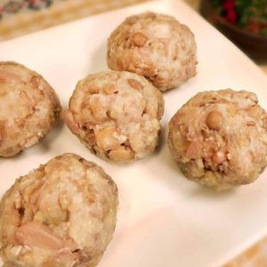 Gastronomía Mapuche 8 Müllokiñ milloquín o malloquín son albóndigas de legumbres cocidas y molidas.